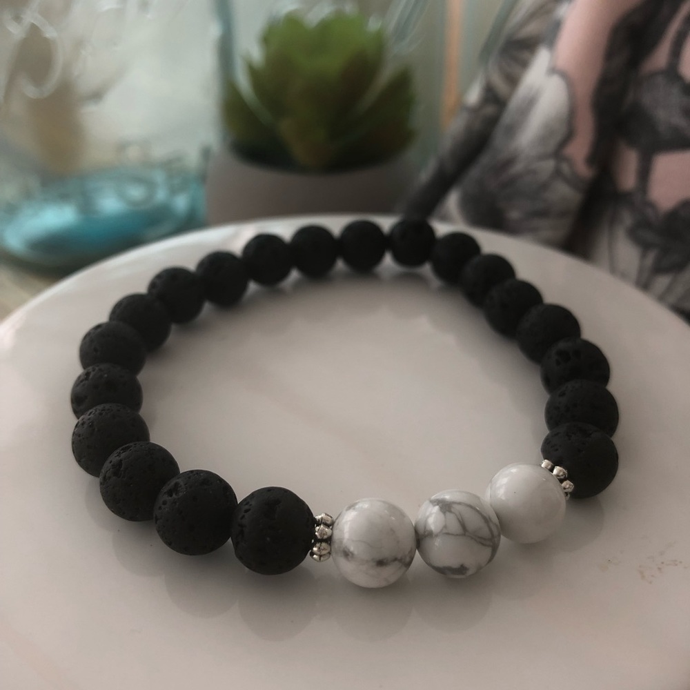 Essential oil diffusing bracelets - Picture 8 of 8